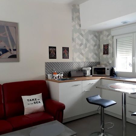 Concarneau Studio Avec Terrasse Apartment Exterior photo